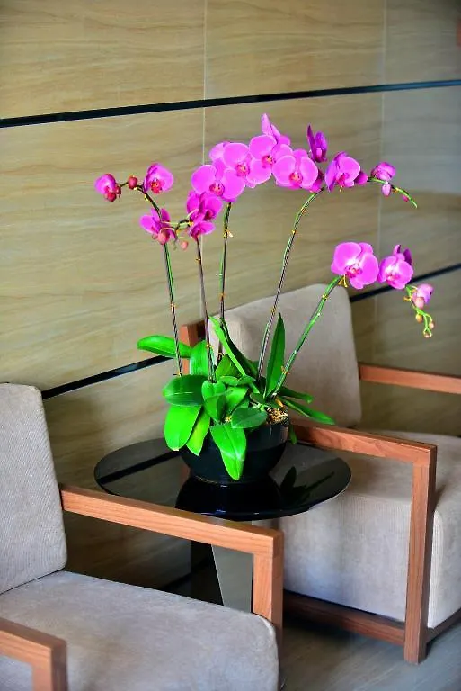Barry Boutique Hotel Санья